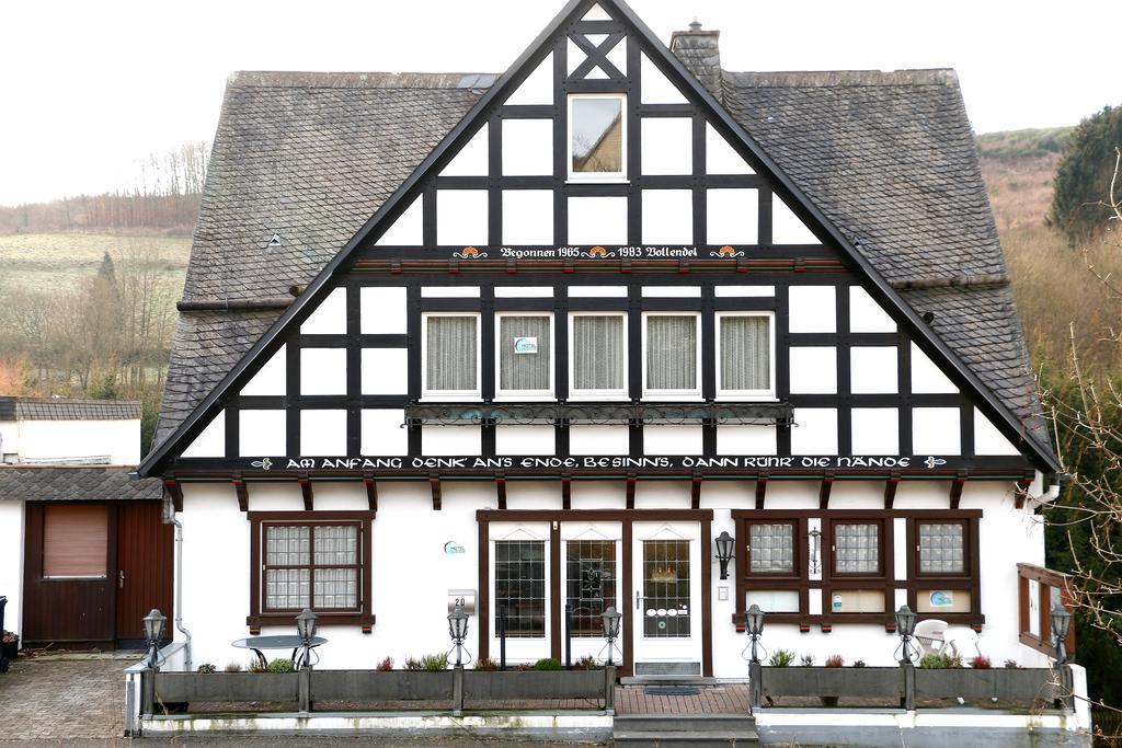 Hotel Die Welt Schmallenberg Esterno foto